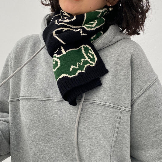 Crocodile Jacquard Knit Scarf